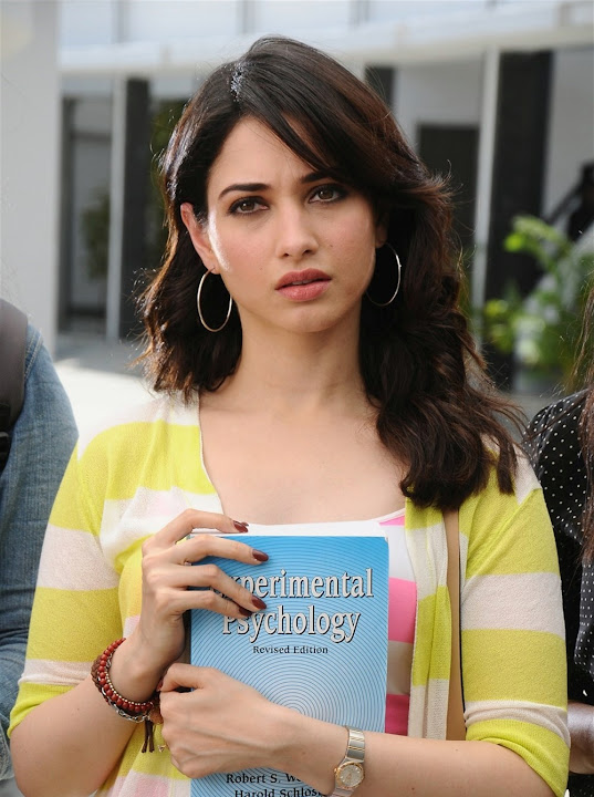 Tamanna Bhatia in Kaththi Sandai movie