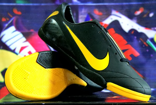 harga nike tiempo futsal