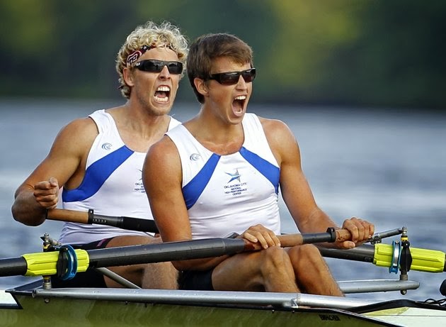 Hot Men Rowing!
