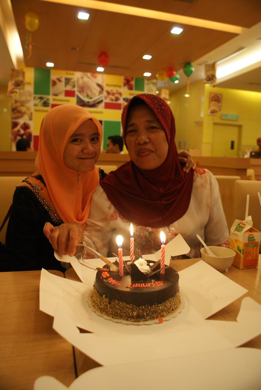 Adik Manis: May 2011