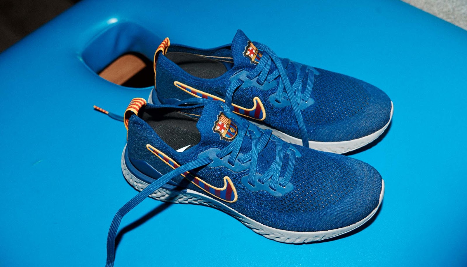 nike fc react trainers