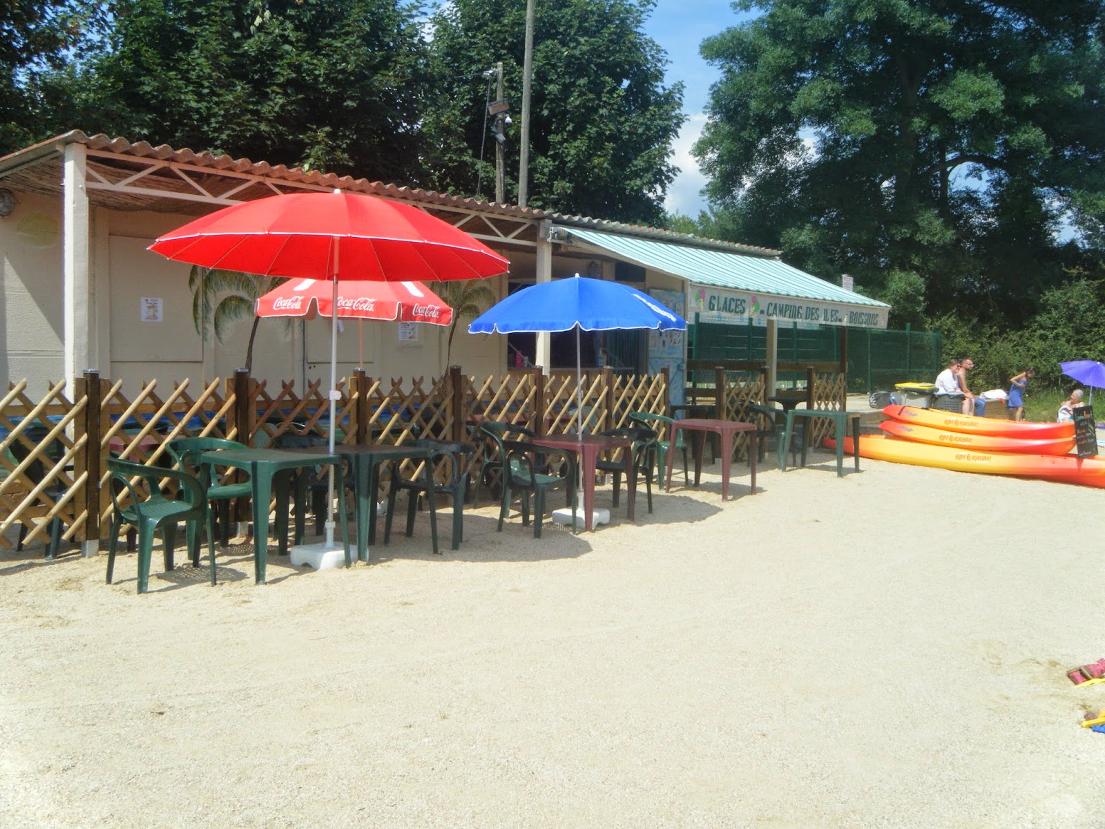 Camping Des Iles Saint Julien Du Sault