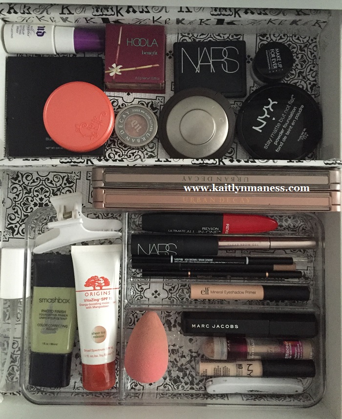 makeup organizer