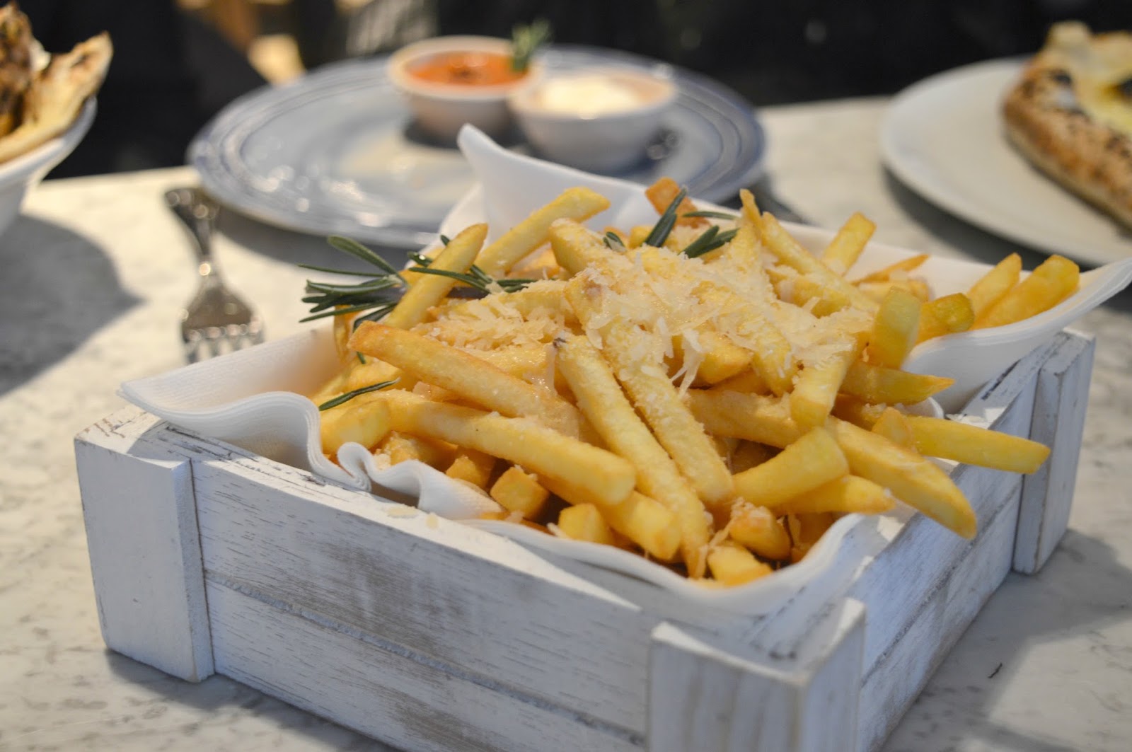 Central Oven and Shaker Newcastle Menu Review New Girl in Toon