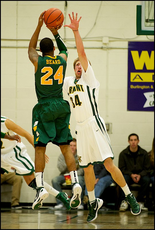 Brian Jenkins Photography Sienna vs. Vermont Men's Basketball 11/26