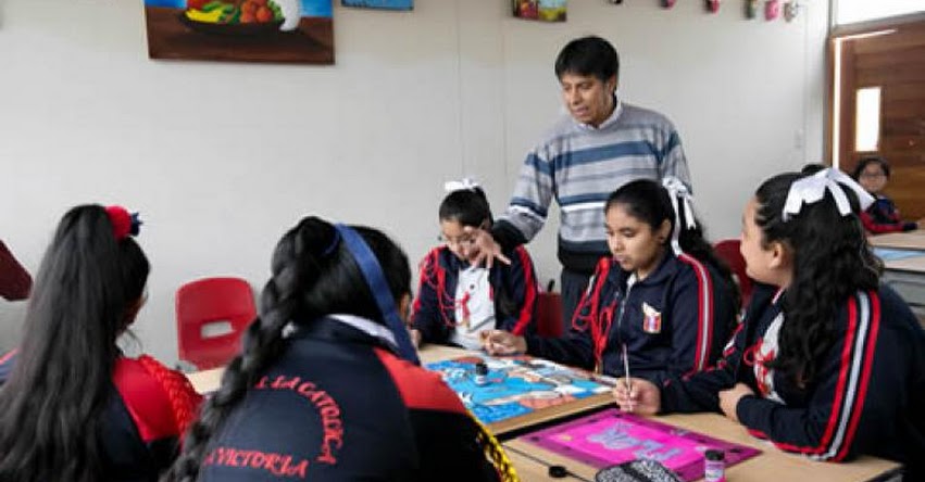 MINEDU: Más de 25 mil profesores ascendieron en la Carrera Pública Magisterial - www.minedu.gob.pe