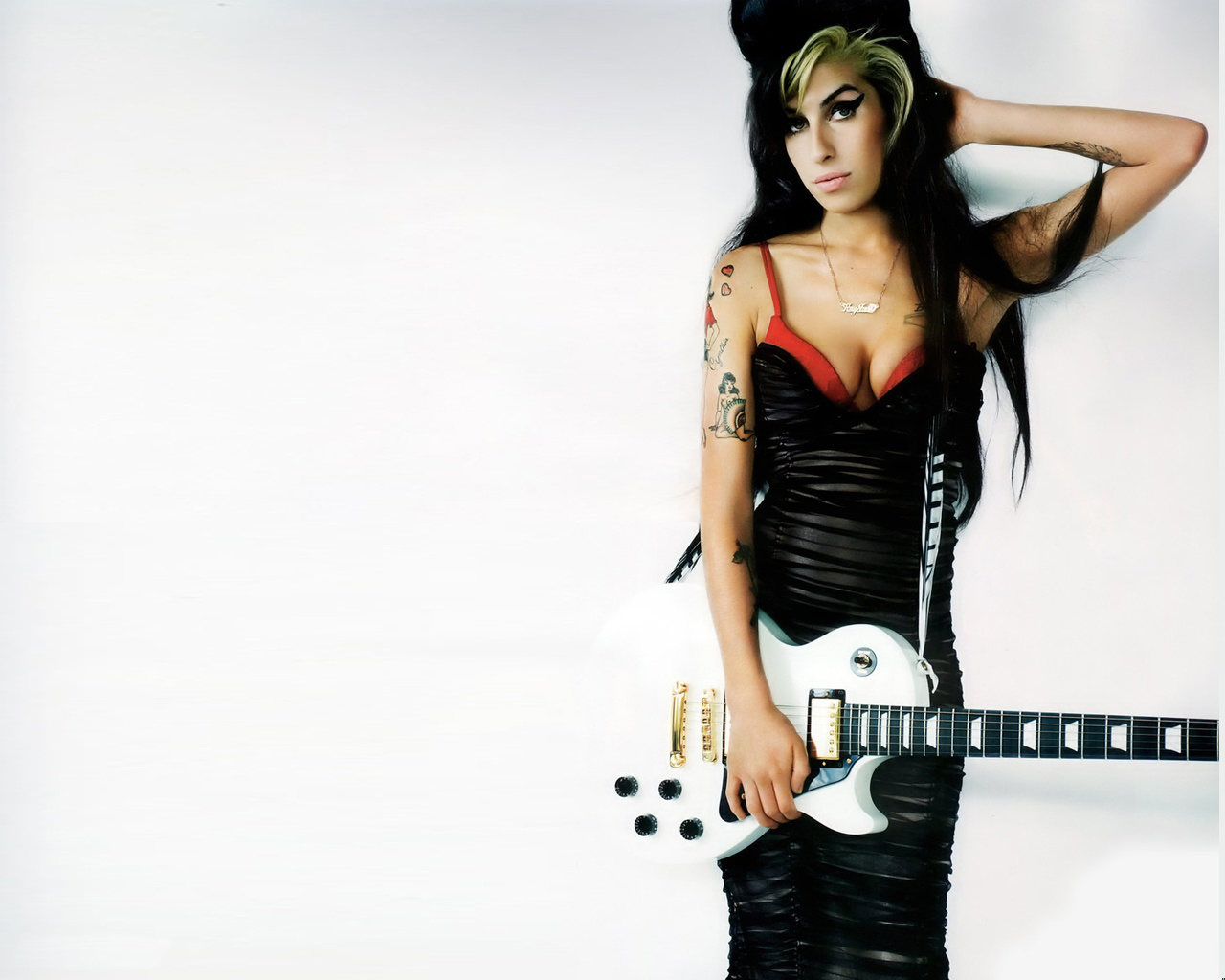 Amy Winehouse Beautiful American Germany And Ind