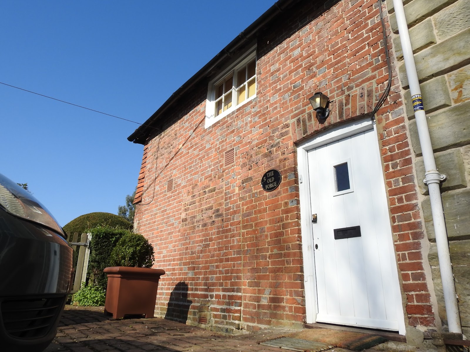 Crawley Old Town TEN PICTURES 5 Langley Lane