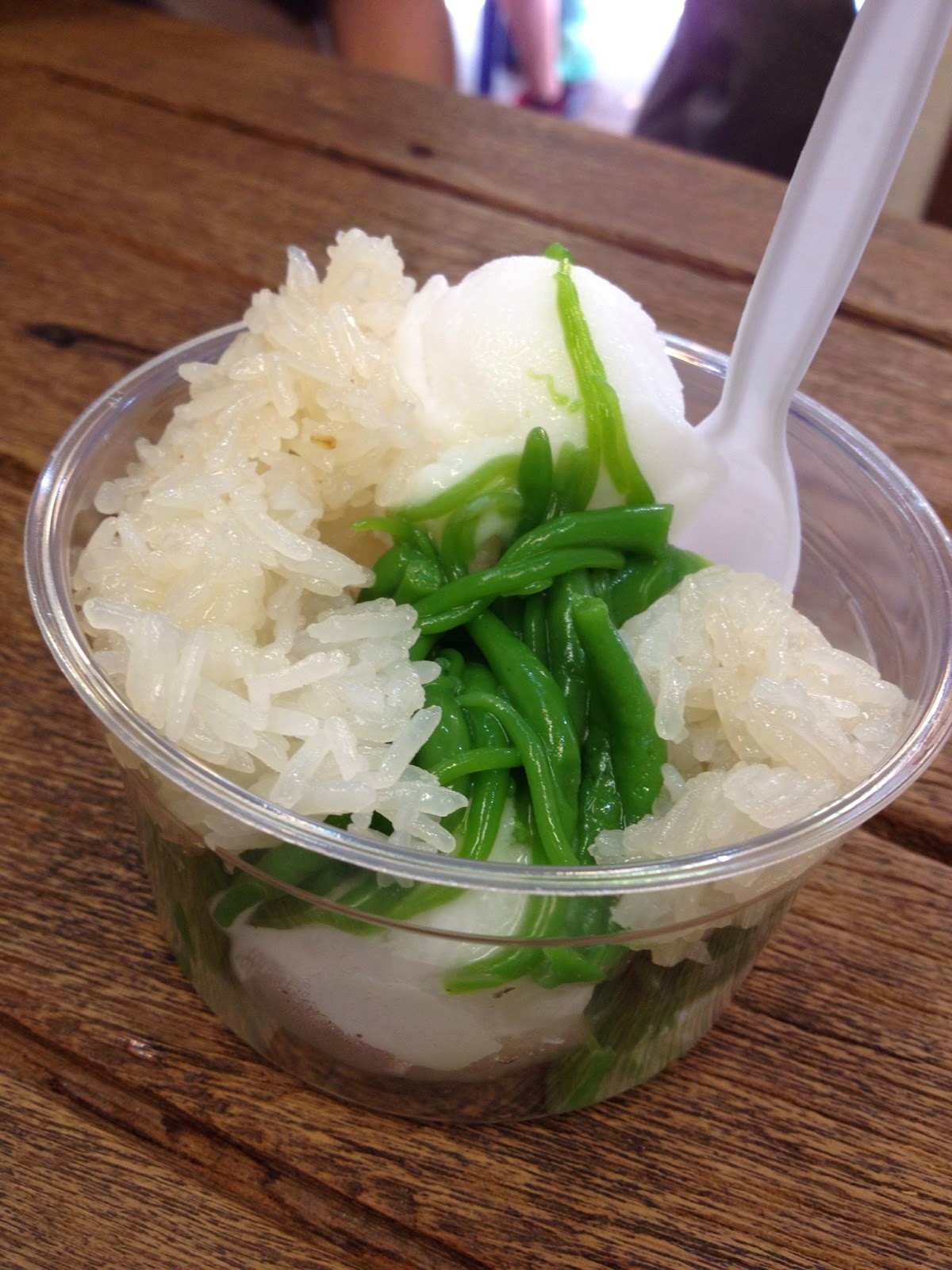 Bangkok - Coconut ice cream with sticky rice and lod chong, a tapioca flour noodle