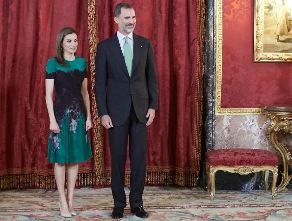 Queen letizia wore a Green Floral Dress and  Emerald Green Swarovski Crystal earrings and Magrit shoes. Mother's day gift