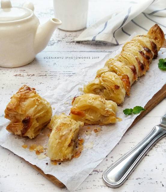 Strudel Pisang Keju Simple By Genika Yulia