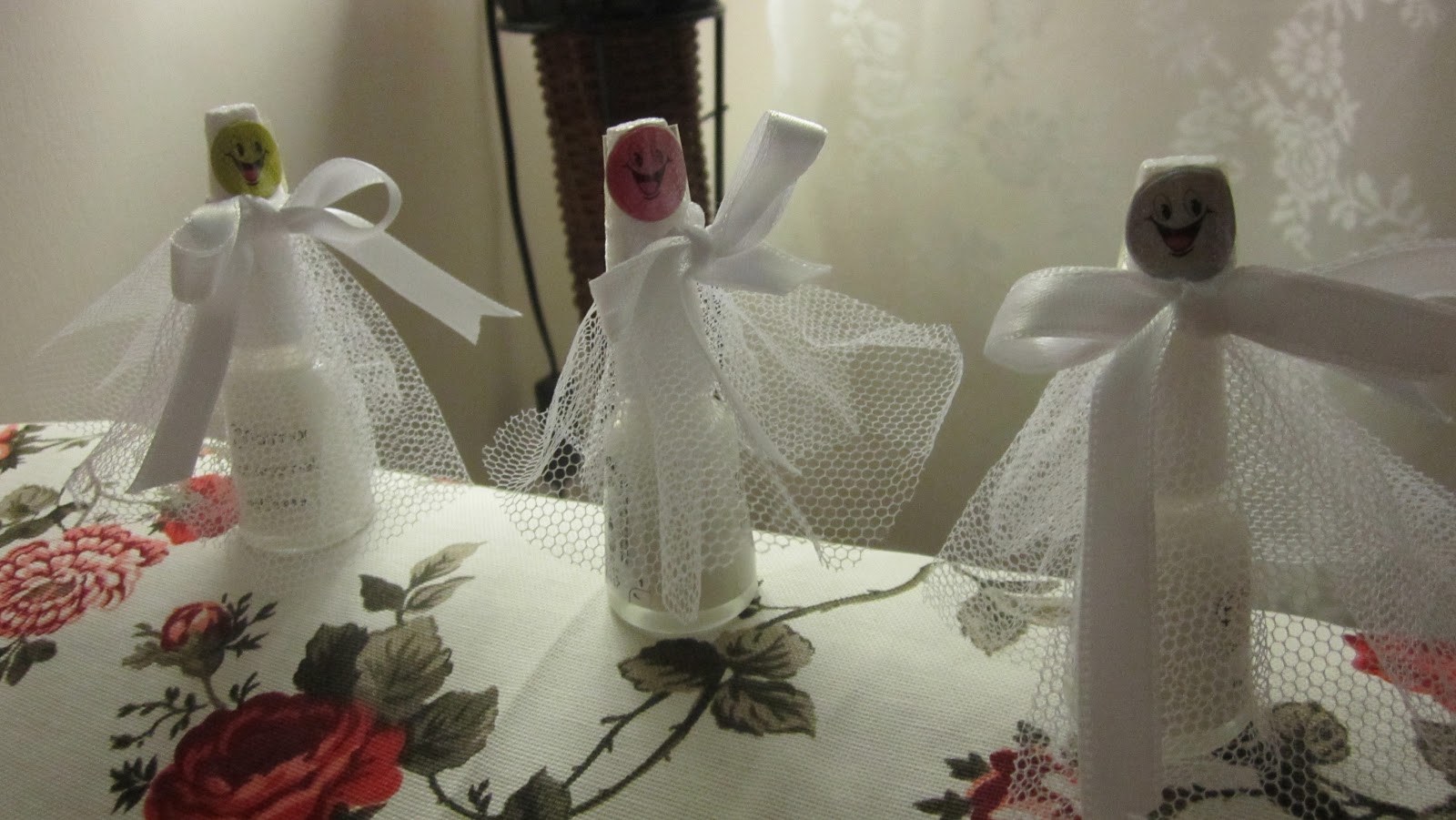 kelebeğin dünyası Süslü Ojeler