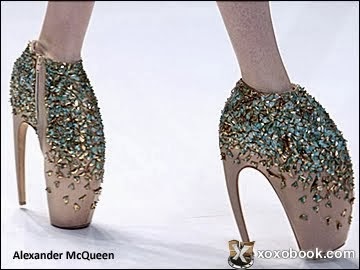 The Fashion Aliway: Weird & Wonderful Heels