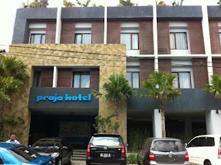 HHRMA - Sales Marketing, Front Office Staff at Praja Hotel Bali HHRMA - Sales Marketing, Front Office Staff at Praja Hotel Bali