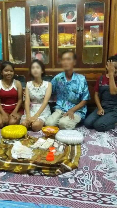 Ông cụ 71 lấy cô gái 17 gây náo loạn cộng đồng mạng - Ảnh 1 Ong cu 71 lay co gai 17 gay nao loan cong dong mang - Anh 1