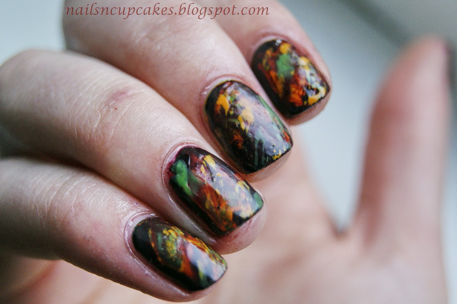 NailsN'cupcakes Streaky artsy nail art