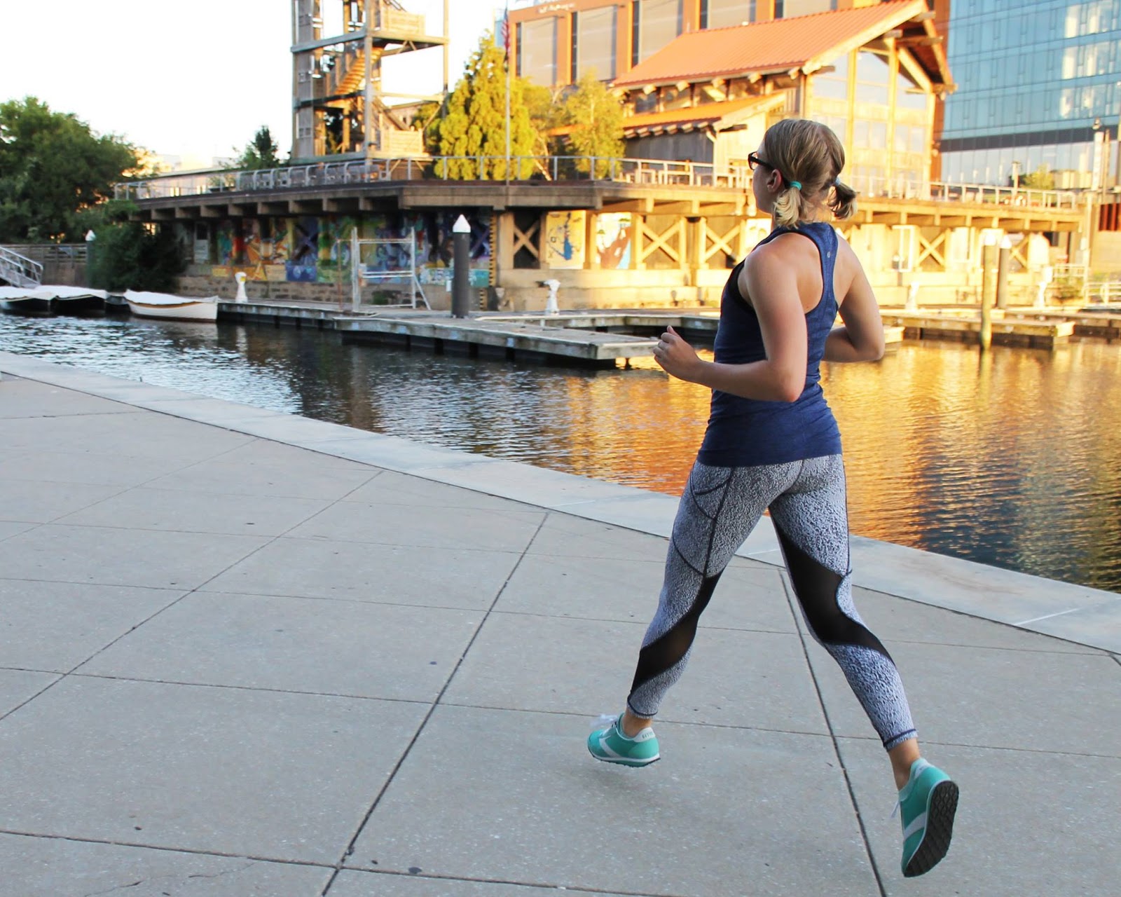 Breathe Deeply and Smile Running into Fall with Lululemon {gear review}