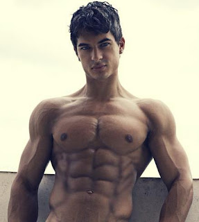 Kirill Chayka young aesthetic bodybuilder