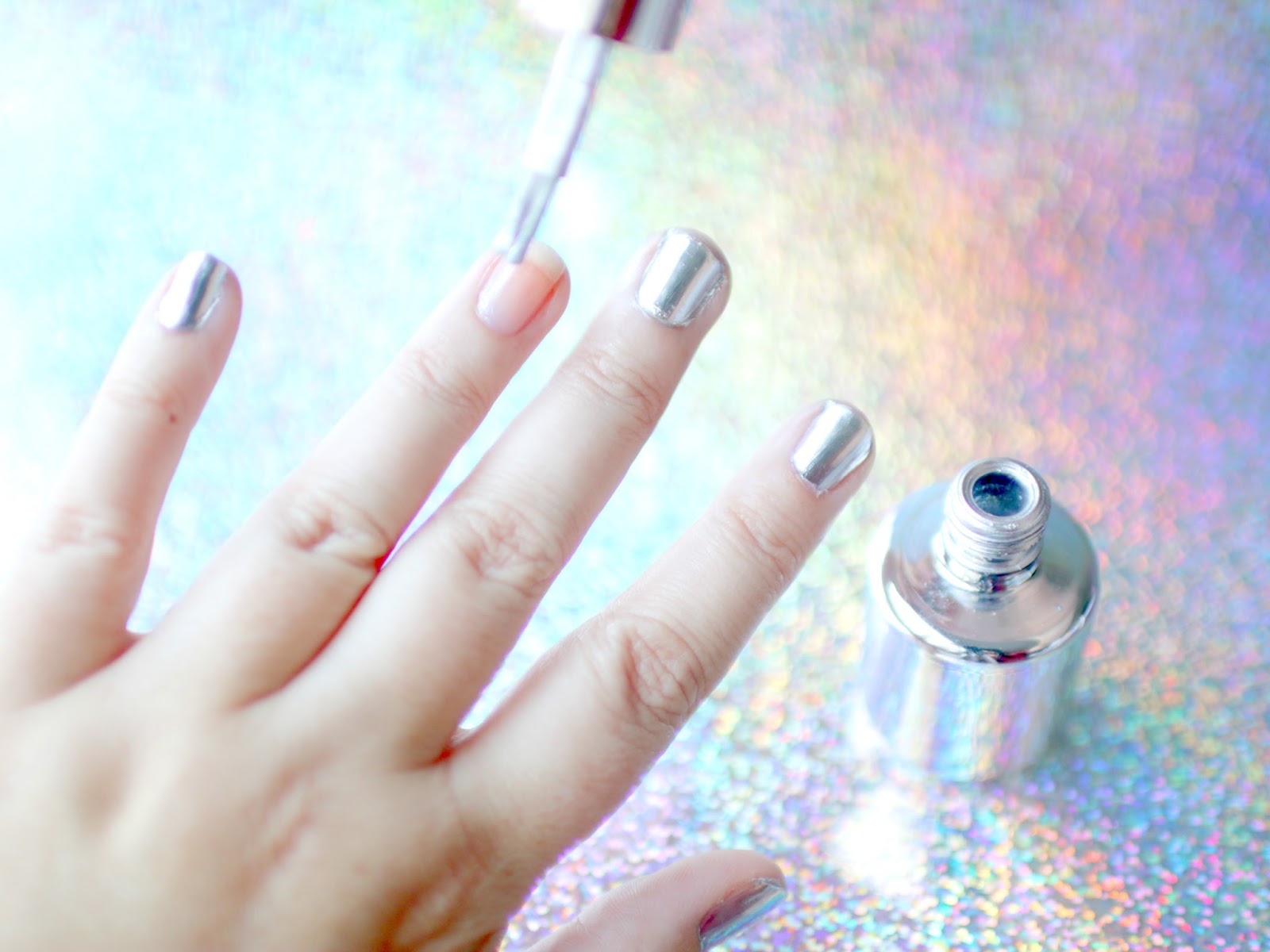 Elle Sees Beauty Blogger in Atlanta DIY Mirror Nails Tutorial