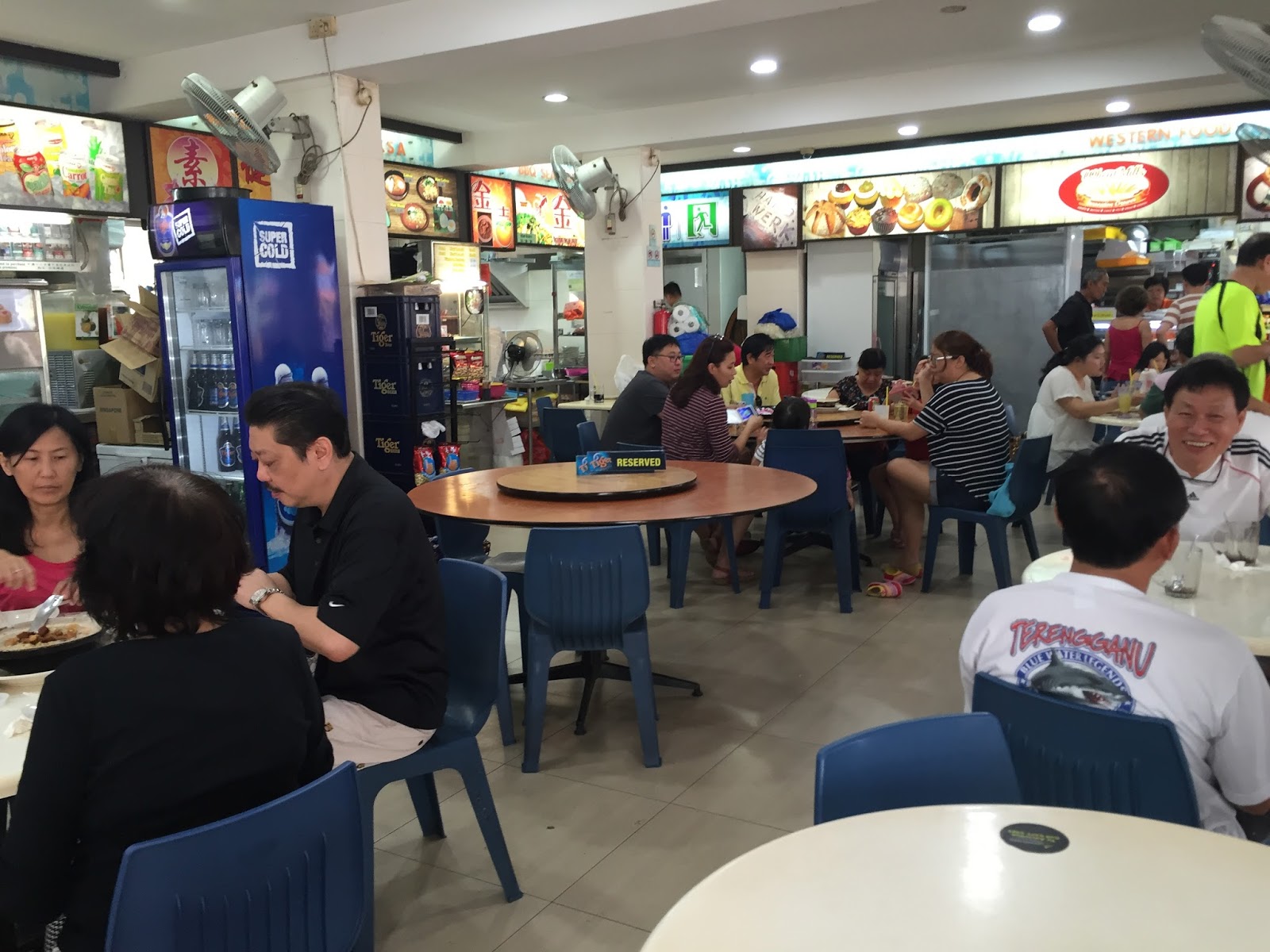 Blk 92, Toa Payoh Lor 4 Kim Keat Claypot Hokkien Mee and Ocean Curry