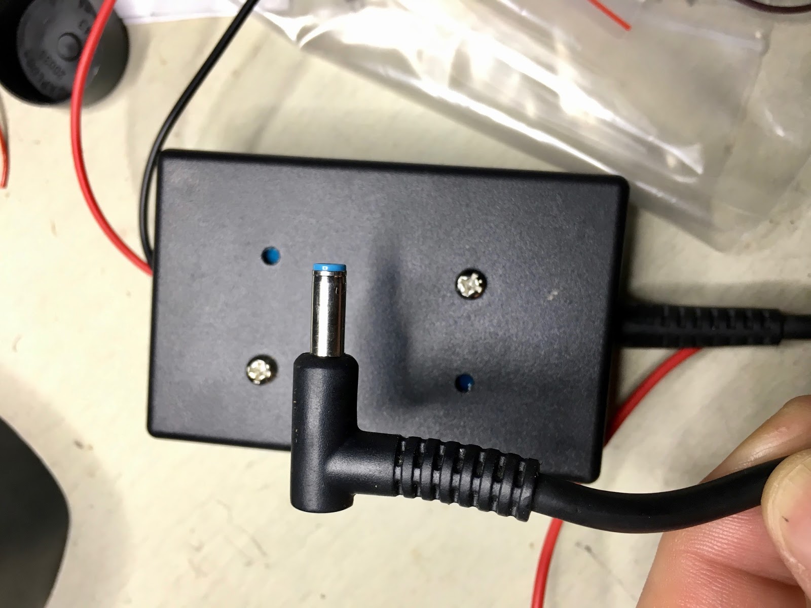 marxy's musing on technology Charging a laptop from 12V