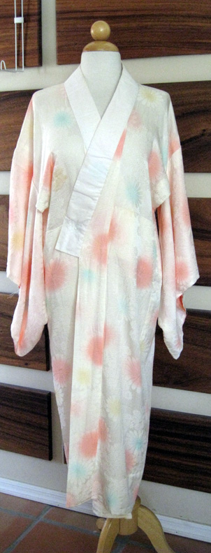 Shakunetsu no Kimono: Juban: one to wear and one to re-purpose