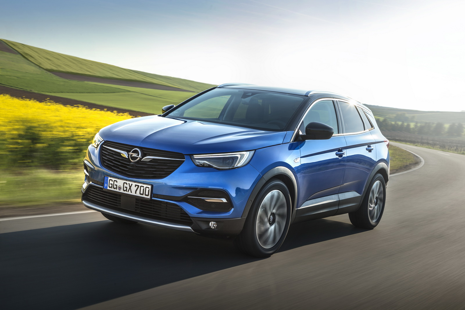 New Grandland X To Become Opel s First Plug In Hybrid Model Carscoops new-grandland-x-to-become-opel-s-first-plug-in-hybrid-model-carscoops