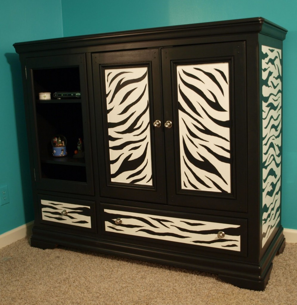 Beautiful Accents of Wild Zebra Furniture Design Styles of Interior