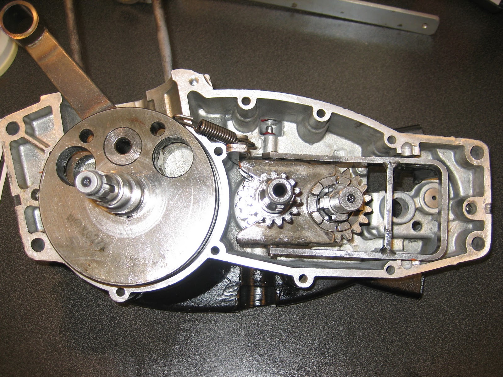 swedish fireballs Husqvarna CR 250 engine rebuild part 2 transmission