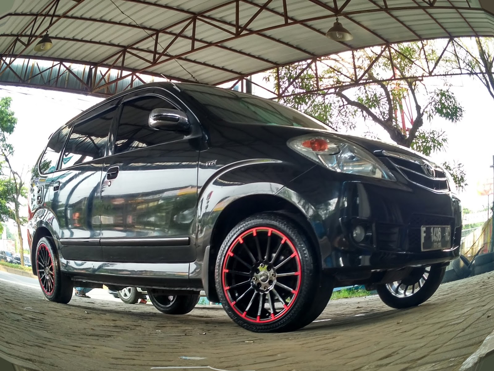 Avanza 2010: Transformasi Gaya dengan Sentuhan Modifikasi Velg