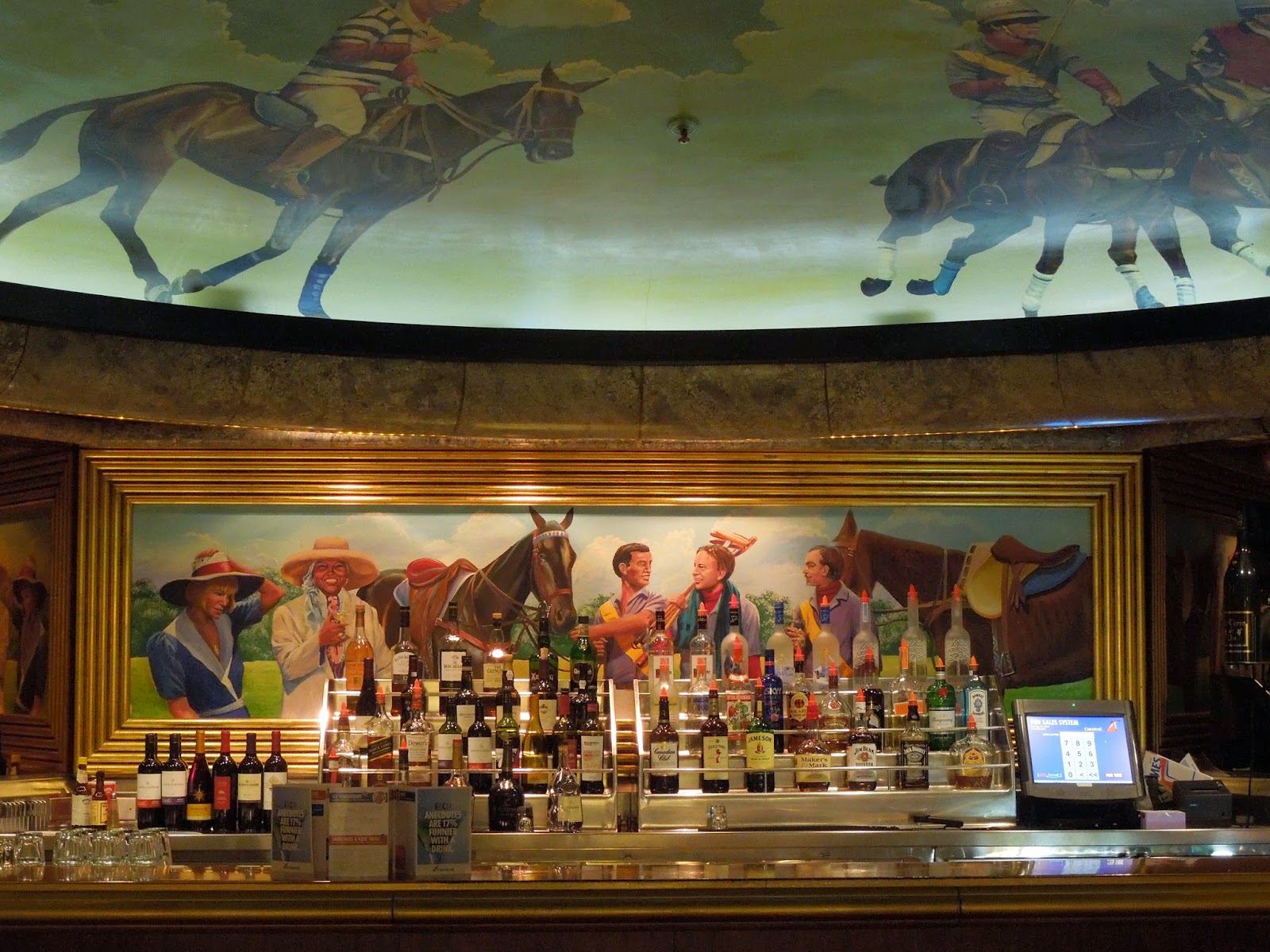 Polo Lounge