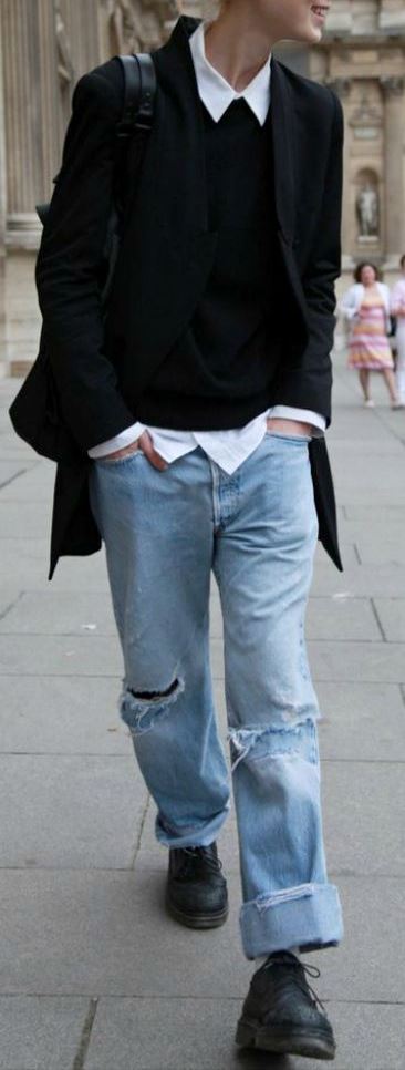 street style addict / black blazer + top + ripped boyfriend jeans + boots