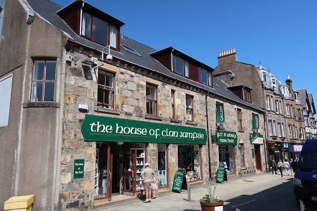 Laden in Fort William