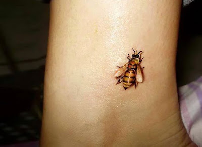 tatuaje de abeja