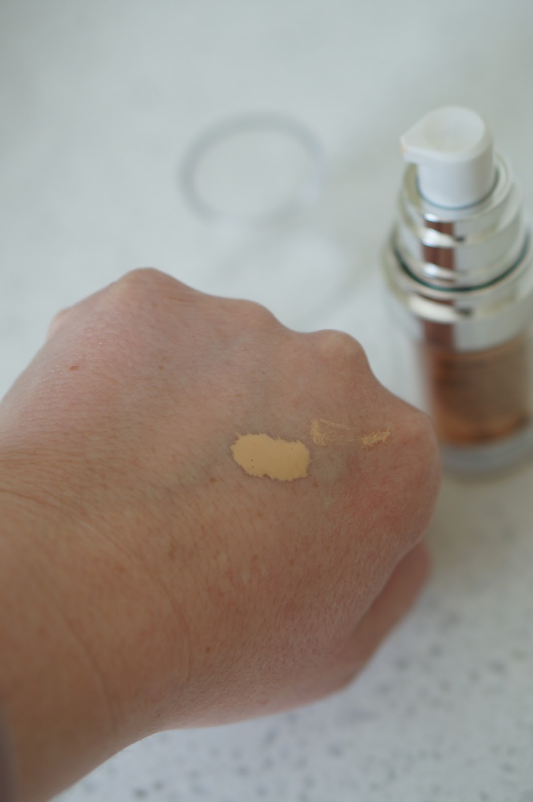 Popular North Carolina style blogger Rebecca Lately shares a cruelty free foundation Friday. Click here to read about the E.L.F. Beautifully Bare Foundation Serum!