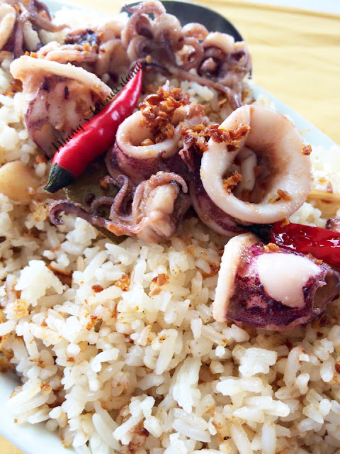 Taaleña: Calamares Fried Rice