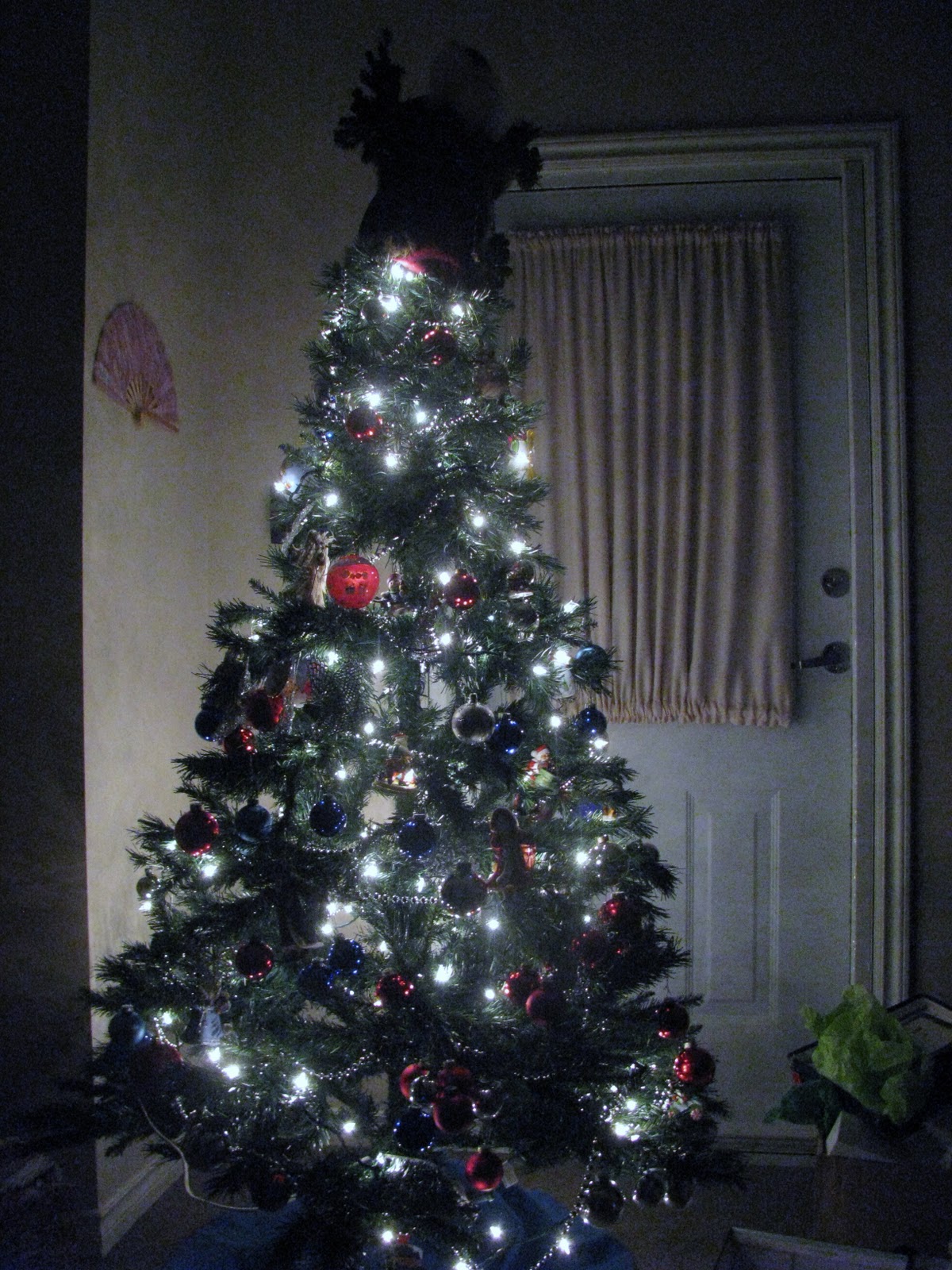 Something to Scrap About: December 2011