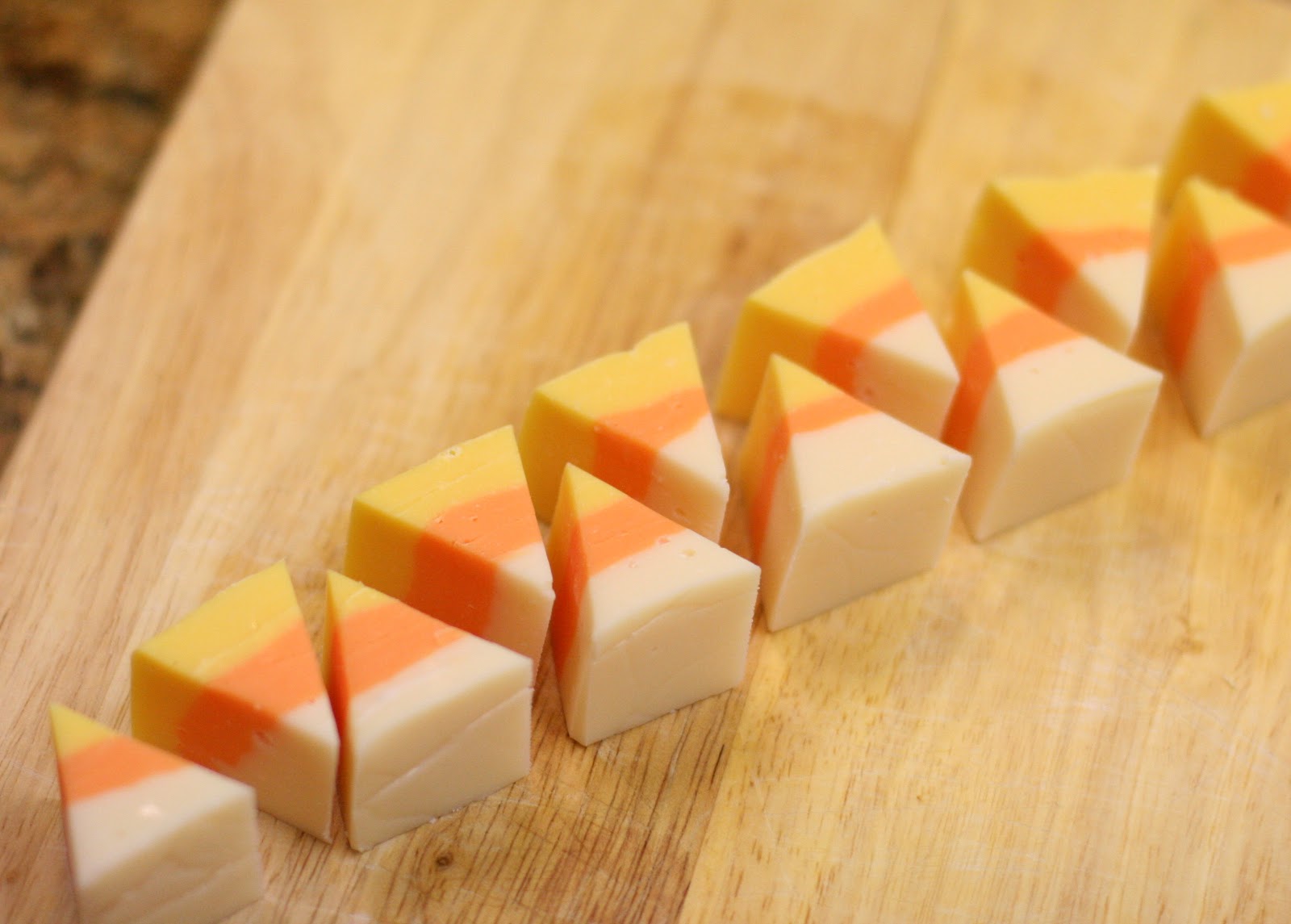 the-pink-elephant-project-thursday-white-chocolate-candy-corn-fudge