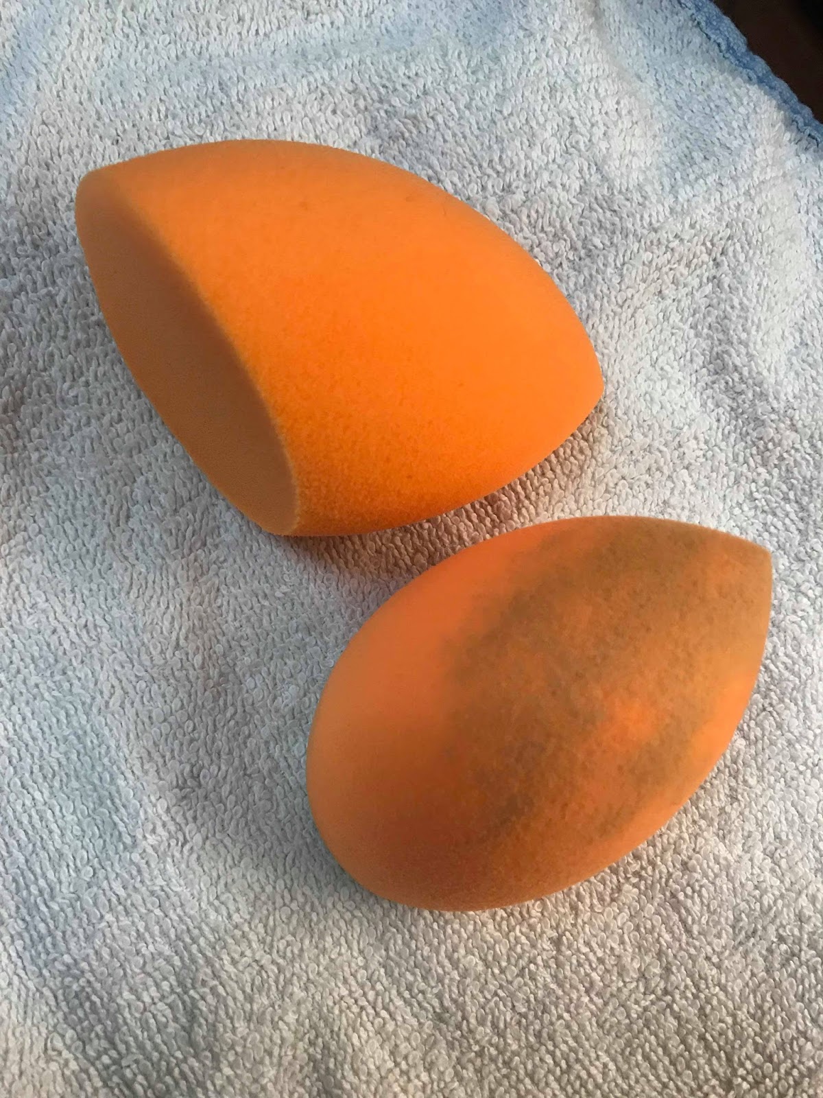 Cleaning my beauty blender using microwave does it work? Olivia and