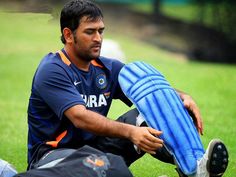 dhoni images