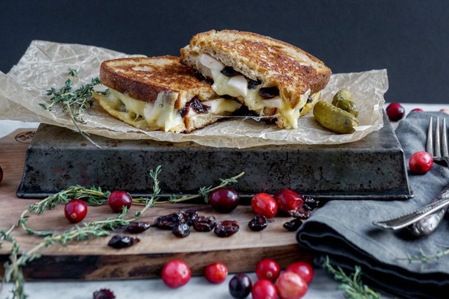 alt="cranberry apple Grilled Cheese Sandwich,cranberry sandwich,apple sandwich,cheese sandwich,grilled sandwich,sandwich recipes"