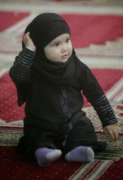 Jilbab baggi anak kecil bukanlah sebuah keharusan Cara Mengajak Anak Berjilbab