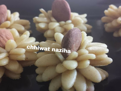 حلويات رمضان : حلويات معسلة باشكال متنوعة من بنفس العجين