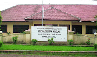 KANTOR KECAMATAN RANDUAGUNG