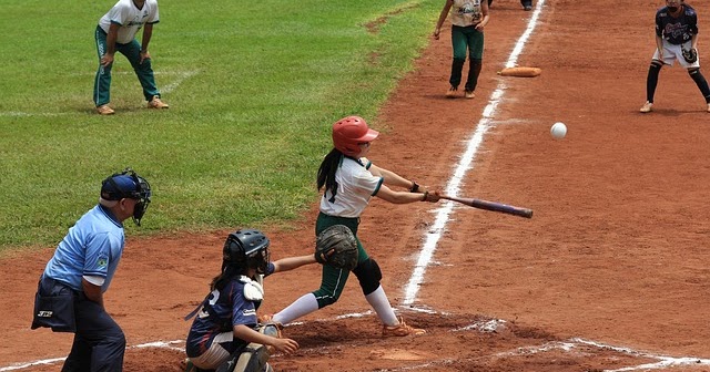 Contoh soal essay permainan softball image
