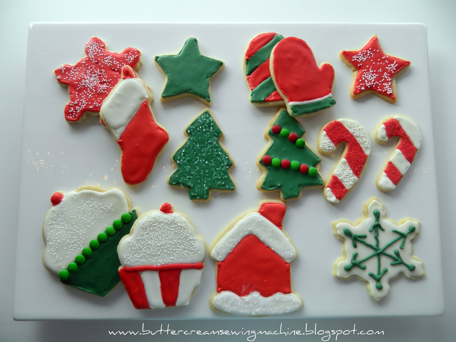 Buttercream and a Sewing Machine: Decorating Christmas Cookies