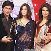 SRK Sonali Priyanka - Celebrity Awards