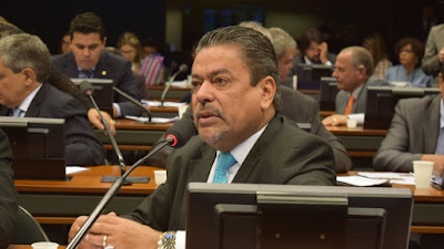 Instalada comissão para analisar PEC que beneficia servidores de ex-territórios Instalada comissão para analisar PEC que beneficia servidores de ex-territórios