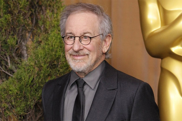 Steven Spielberg Pernah Ditolak Arahkan Bond 007