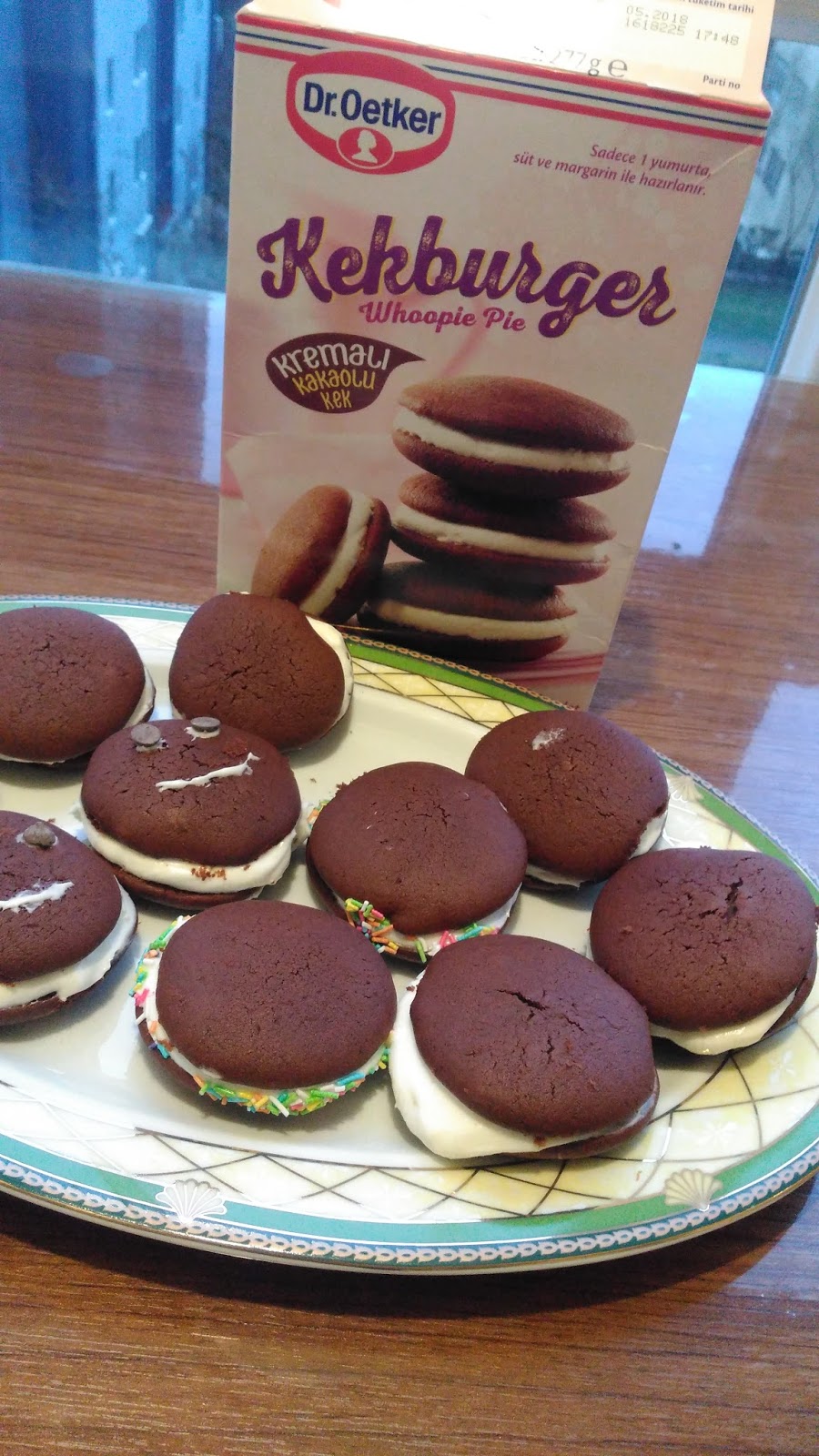 Safagin Dunyasi Anne Cocuk Blog Yemek Mekan Moda Alisveris Kitap Saglik Dr Oetker Kek Burger Yapimi